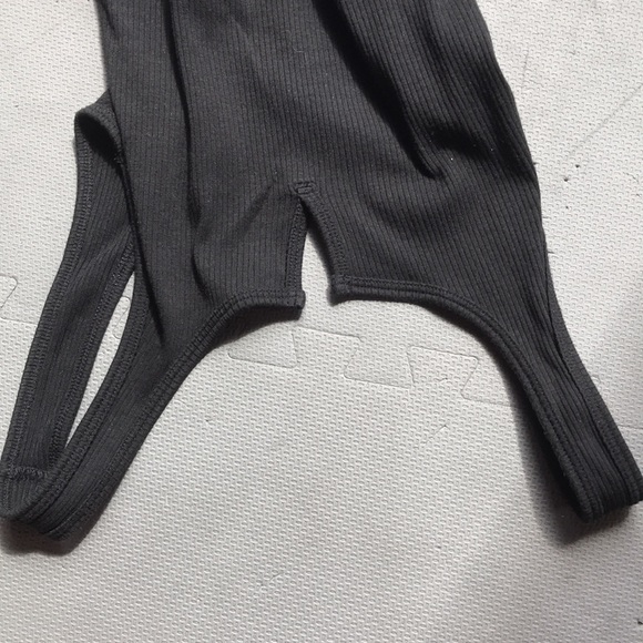 Garage Naomi Notch Front Tank - Picture 5 of 9